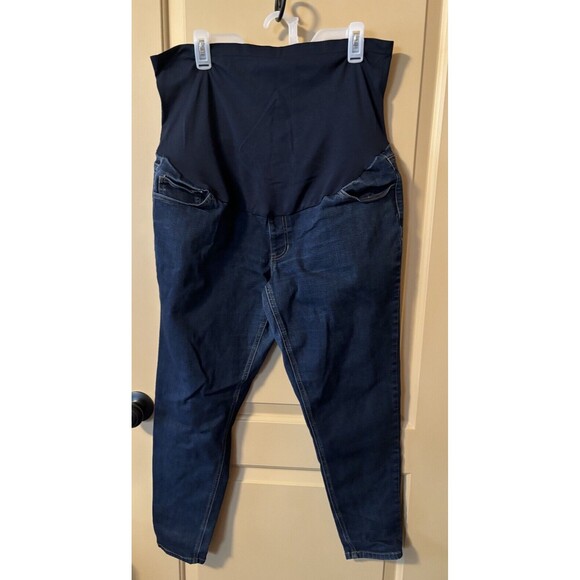 Maturnity Woman Time & Tru Blue Jeans Dark Wash Size XL 16-18 Preowned - Picture 1 of 3